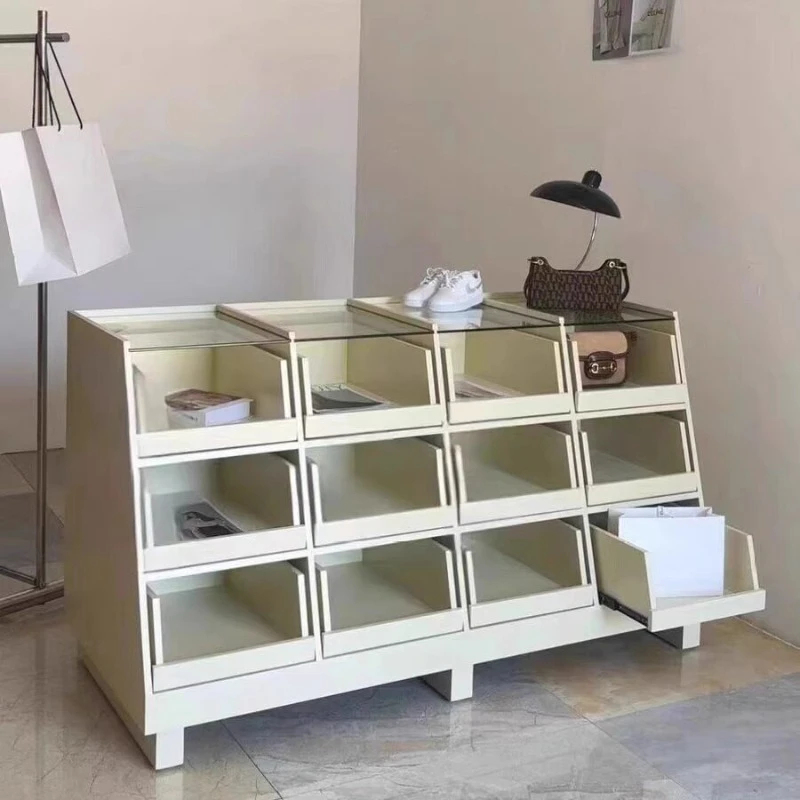 Furniture Hardware Stores - Meuble de présentation en verre pour