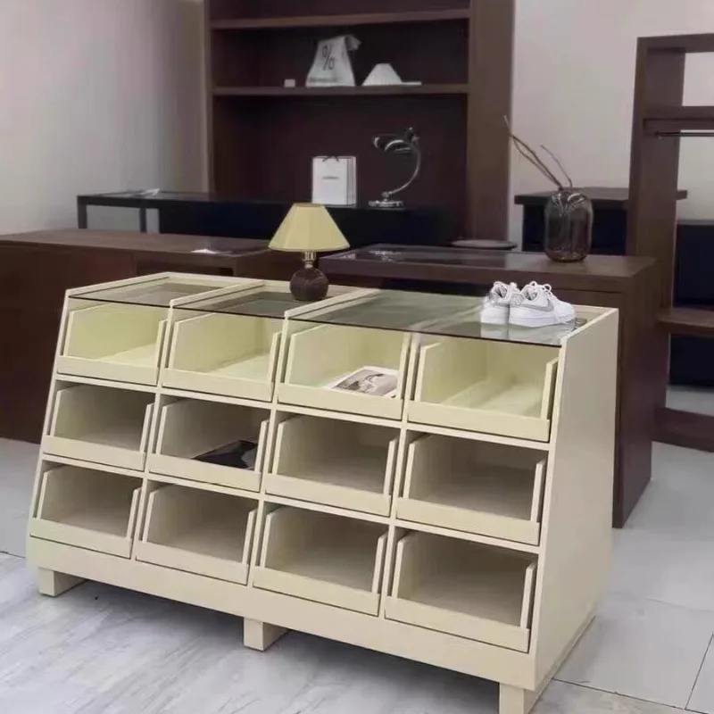 Meuble de présentation en verr - Furniture Hardware Stores avis et prix